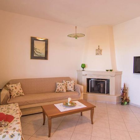 Fedra Apartments, View, Free Parking, 2Mins To Beach パレカストロ エクステリア 写真