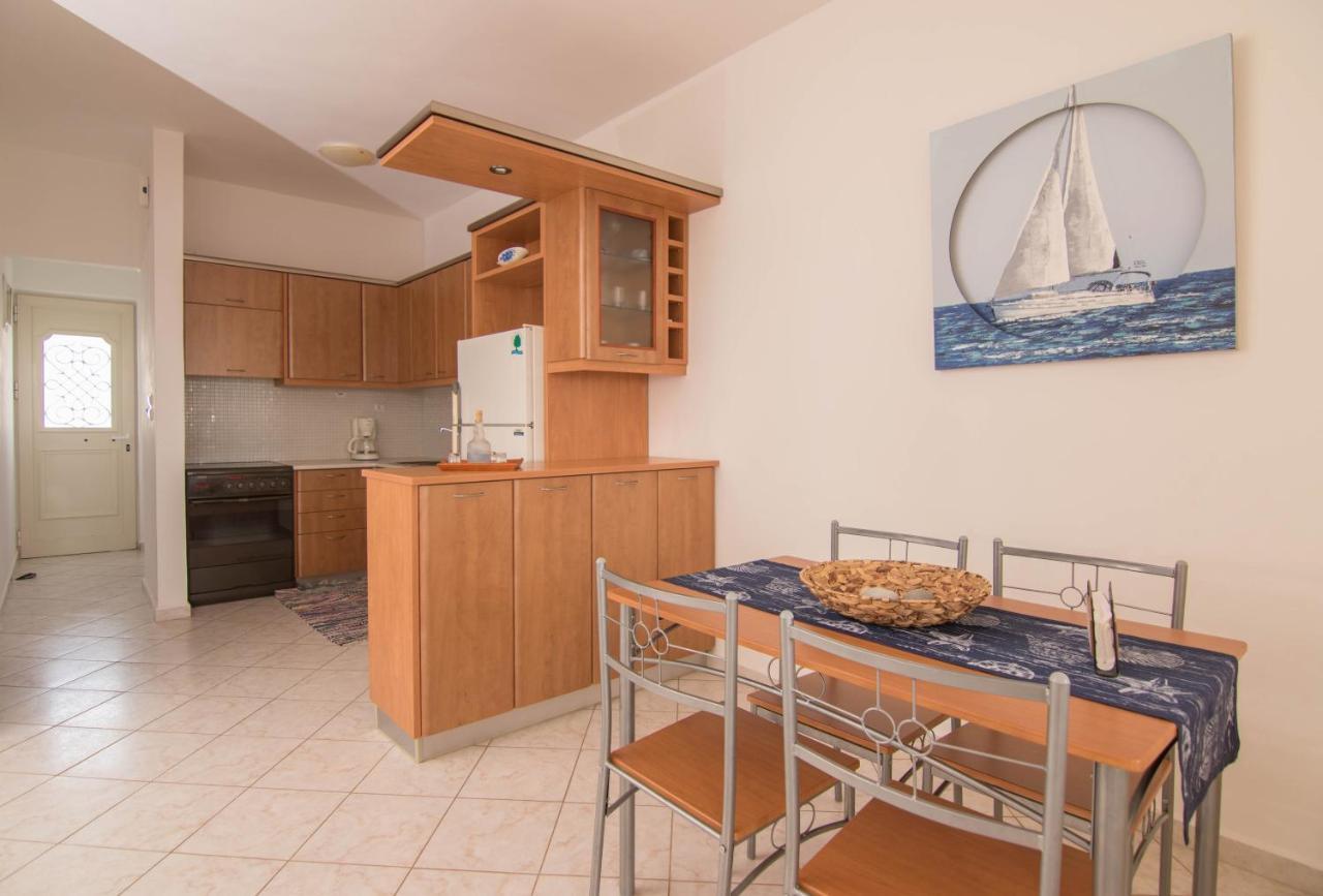 Fedra Apartments, View, Free Parking, 2Mins To Beach パレカストロ エクステリア 写真