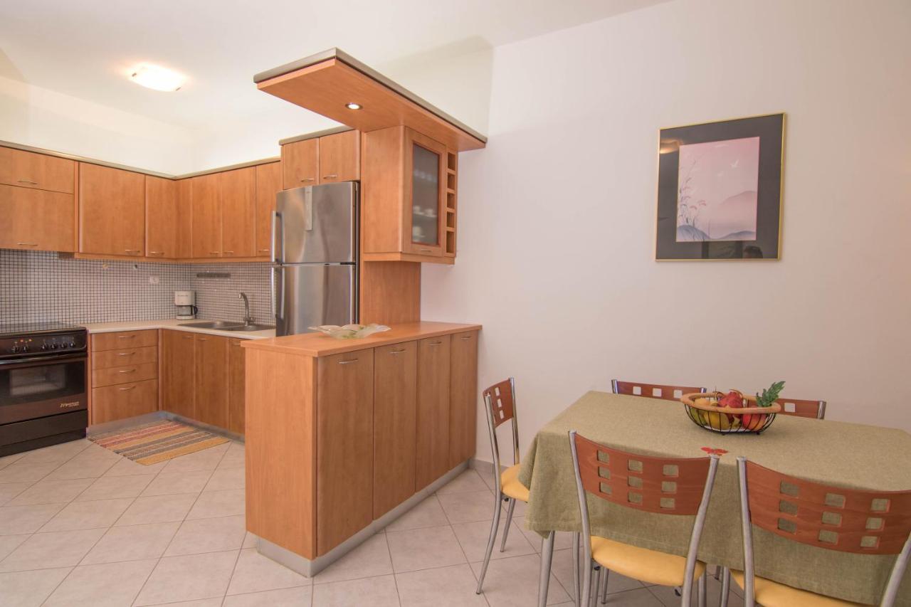 Fedra Apartments, View, Free Parking, 2Mins To Beach パレカストロ エクステリア 写真