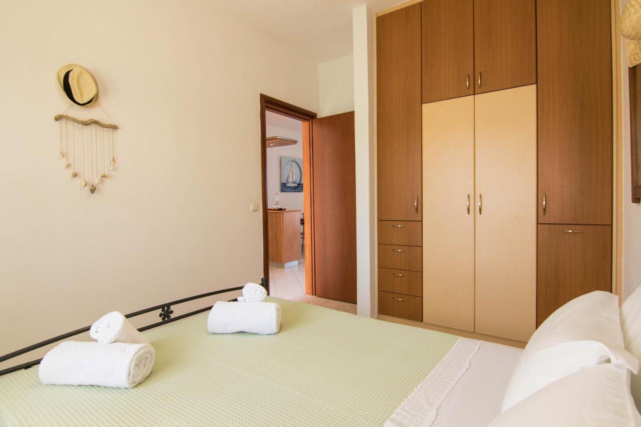 Fedra Apartments, View, Free Parking, 2Mins To Beach パレカストロ エクステリア 写真